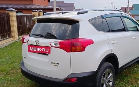 Toyota RAV4, 2015 год, 2 250 000 рублей, 5 фотография