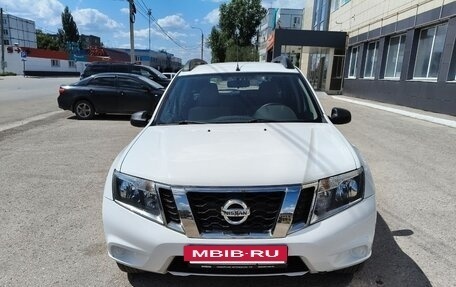 Nissan Terrano III, 2015 год, 1 500 000 рублей, 2 фотография
