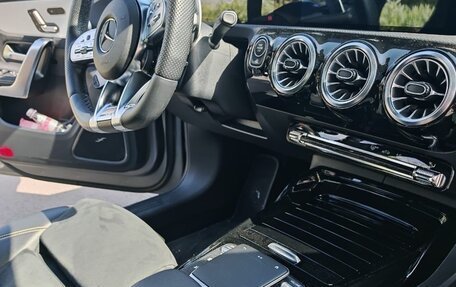 Mercedes-Benz CLA AMG, 2021 год, 5 900 000 рублей, 11 фотография