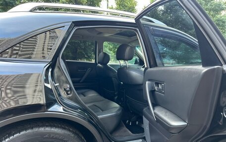 Infiniti FX I, 2005 год, 925 000 рублей, 18 фотография