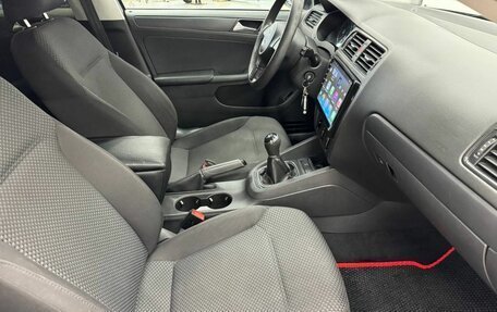 Volkswagen Jetta VI, 2013 год, 1 010 000 рублей, 10 фотография