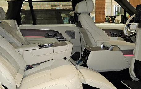 Land Rover Range Rover IV рестайлинг, 2025 год, 29 556 000 рублей, 8 фотография