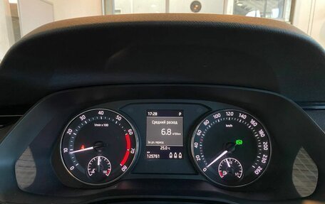 Skoda Octavia IV, 2021 год, 1 850 000 рублей, 11 фотография
