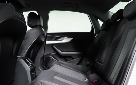 Audi A4, 2018 год, 2 690 000 рублей, 12 фотография