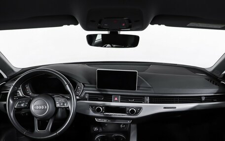 Audi A4, 2018 год, 2 690 000 рублей, 13 фотография