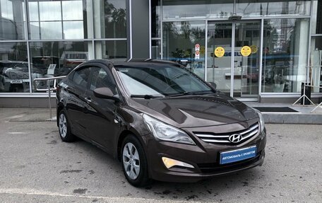Hyundai Solaris II рестайлинг, 2015 год, 830 000 рублей, 3 фотография