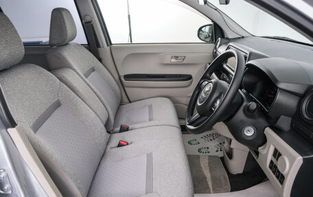 Toyota Passo III, 2018 год, 949 000 рублей, 6 фотография