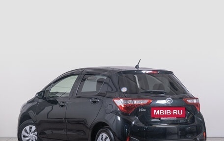 Toyota Vitz, 2019 год, 1 239 000 рублей, 5 фотография
