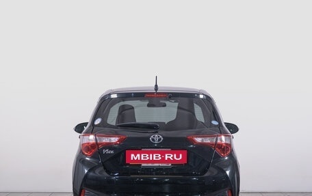 Toyota Vitz, 2019 год, 1 239 000 рублей, 4 фотография
