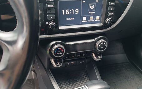 KIA Rio IV, 2019 год, 1 570 000 рублей, 6 фотография