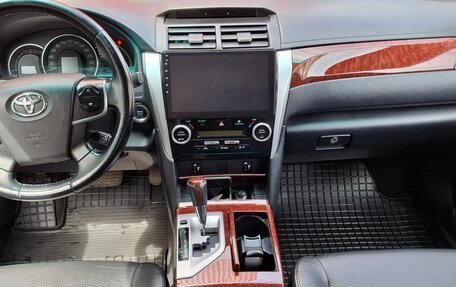 Toyota Camry, 2013 год, 1 850 000 рублей, 10 фотография