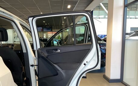 Volkswagen Tiguan I, 2015 год, 1 780 000 рублей, 10 фотография