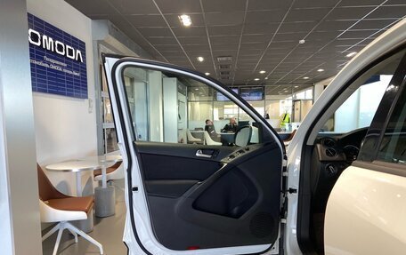 Volkswagen Tiguan I, 2015 год, 1 780 000 рублей, 15 фотография
