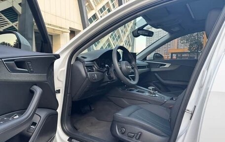 Audi A4, 2022 год, 3 180 000 рублей, 7 фотография