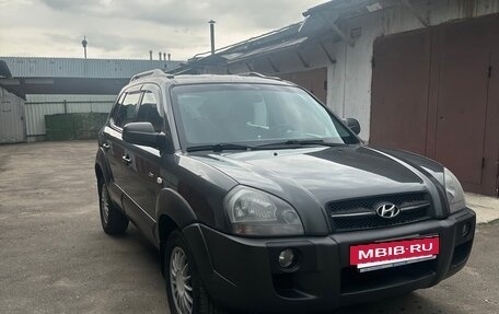 Hyundai Tucson III, 2006 год, 785 000 рублей, 2 фотография