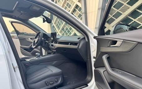Audi A4, 2022 год, 3 180 000 рублей, 9 фотография