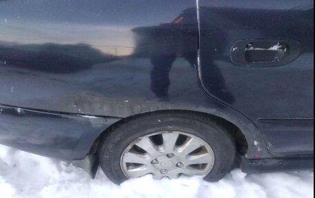 Mitsubishi Carisma I, 2003 год, 130 000 рублей, 3 фотография