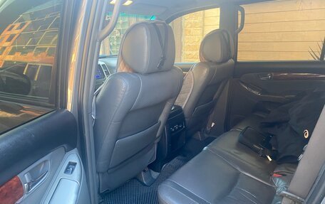 Toyota Land Cruiser Prado 120 рестайлинг, 2004 год, 1 730 000 рублей, 8 фотография