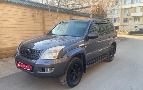Toyota Land Cruiser Prado 120 рестайлинг, 2004 год, 1 730 000 рублей, 2 фотография