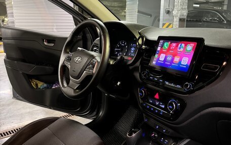 Hyundai Solaris II рестайлинг, 2017 год, 1 300 000 рублей, 26 фотография
