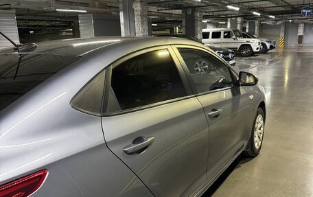 Hyundai Solaris II рестайлинг, 2017 год, 1 300 000 рублей, 24 фотография