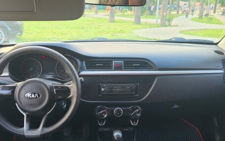 KIA Rio IV, 2018 год, 799 000 рублей, 5 фотография