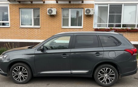Mitsubishi Outlander III рестайлинг 3, 2018 год, 2 150 000 рублей, 3 фотография