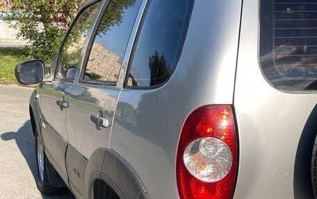 Chevrolet Niva I рестайлинг, 2011 год, 409 000 рублей, 10 фотография