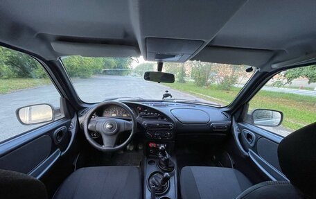 Chevrolet Niva I рестайлинг, 2011 год, 409 000 рублей, 18 фотография