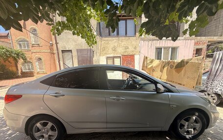 Hyundai Solaris II рестайлинг, 2013 год, 730 000 рублей, 4 фотография