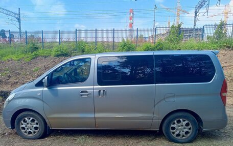 Hyundai Grand Starex Grand Starex I рестайлинг 2, 2012 год, 1 200 000 рублей, 1 фотография