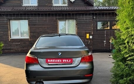 BMW 5 серия, 2004 год, 1 100 000 рублей, 2 фотография