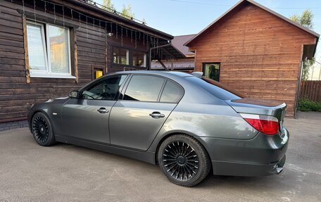 BMW 5 серия, 2004 год, 1 100 000 рублей, 6 фотография