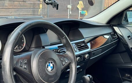 BMW 5 серия, 2004 год, 1 100 000 рублей, 12 фотография
