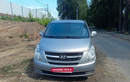 Hyundai Grand Starex Grand Starex I рестайлинг 2, 2012 год, 1 200 000 рублей, 3 фотография