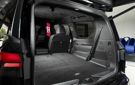 Infiniti QX80, 2024 год, 17 000 000 рублей, 13 фотография