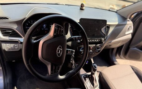 Hyundai Solaris II рестайлинг, 2018 год, 1 350 000 рублей, 13 фотография