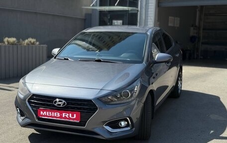 Hyundai Solaris II рестайлинг, 2018 год, 1 350 000 рублей, 3 фотография