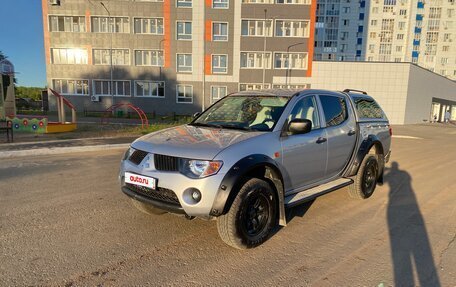 Mitsubishi L200 IV рестайлинг, 2008 год, 1 230 000 рублей, 10 фотография