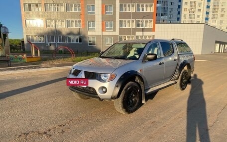 Mitsubishi L200 IV рестайлинг, 2008 год, 1 230 000 рублей, 4 фотография