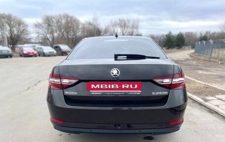 Skoda Superb III рестайлинг, 2016 год, 1 690 000 рублей, 3 фотография