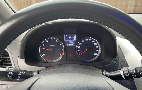 Hyundai Solaris II рестайлинг, 2015 год, 850 000 рублей, 3 фотография