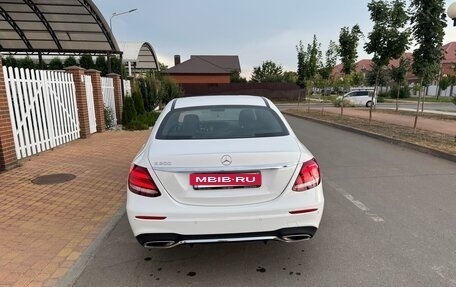 Mercedes-Benz E-Класс, 2018 год, 3 550 000 рублей, 6 фотография