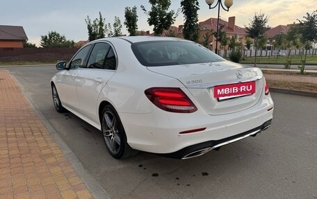 Mercedes-Benz E-Класс, 2018 год, 3 550 000 рублей, 7 фотография