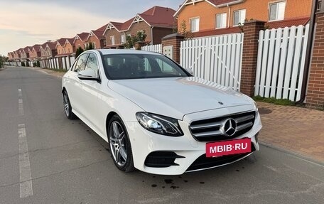 Mercedes-Benz E-Класс, 2018 год, 3 550 000 рублей, 3 фотография