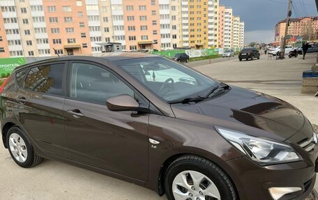 Hyundai Solaris II рестайлинг, 2015 год, 950 000 рублей, 11 фотография
