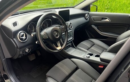 Mercedes-Benz A-Класс, 2017 год, 1 650 000 рублей, 14 фотография