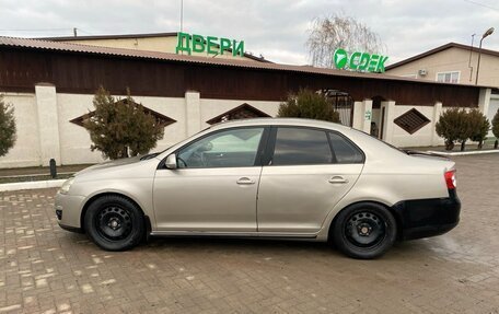Volkswagen Jetta VI, 2006 год, 390 000 рублей, 4 фотография