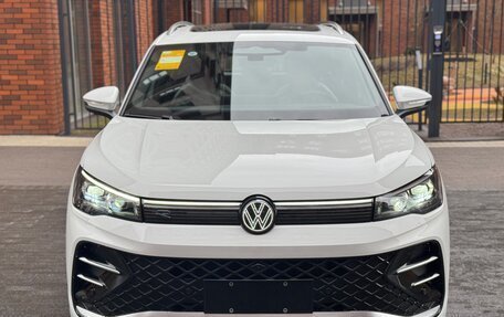 Volkswagen Tiguan, 2025 год, 4 350 000 рублей, 2 фотография
