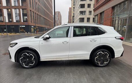 Volkswagen Tiguan, 2025 год, 4 350 000 рублей, 8 фотография